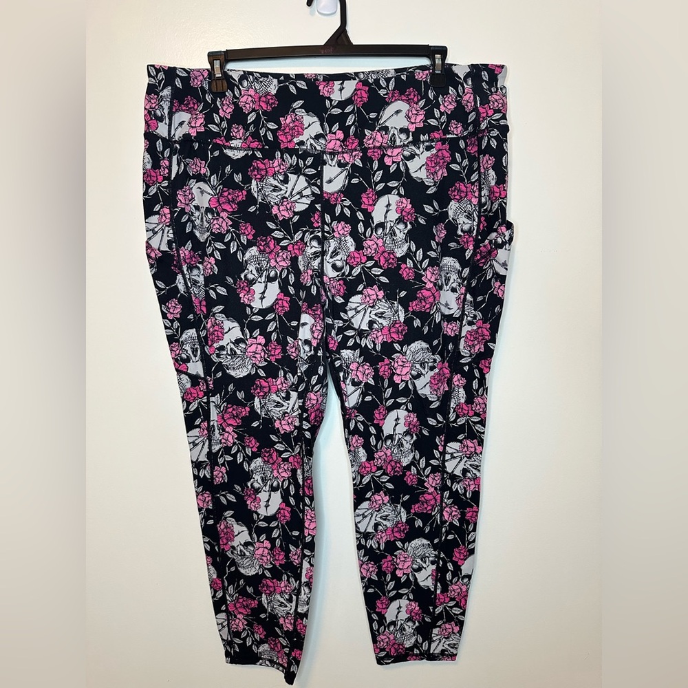 Torrid Breast Cancer Skull Print Active Leggings